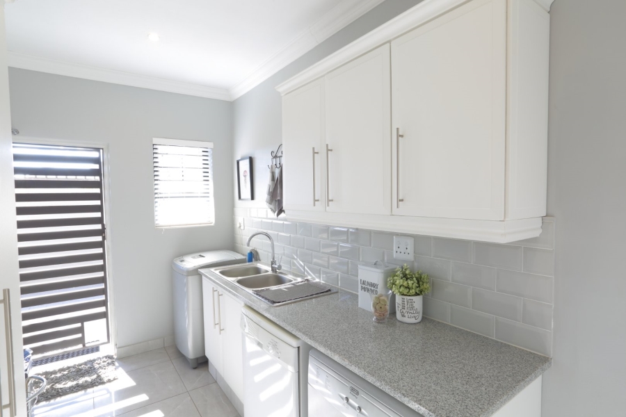 4 Bedroom Property for Sale in Melodie North West